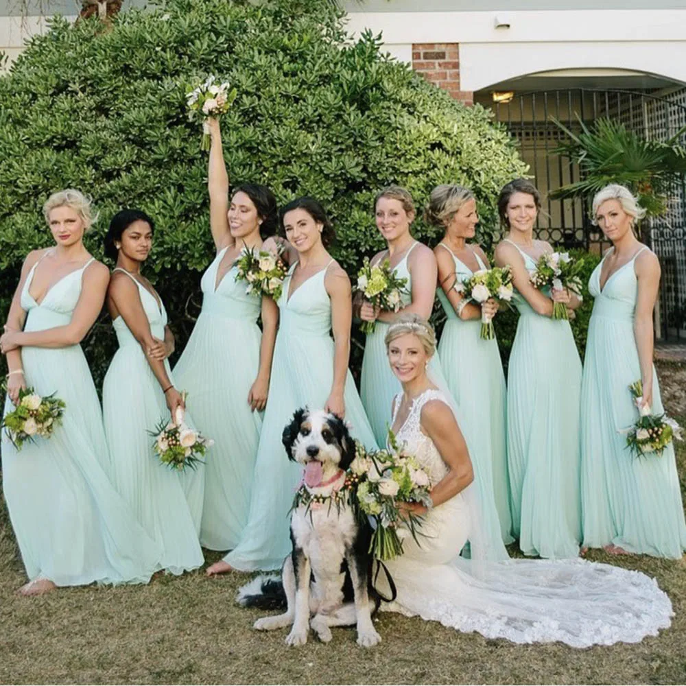 Custom Made New Bridesmaid Dresses A-Line Spaghetti Straps Pleat Sleeveless Floor Length Simple Wedding Party Gowns
Custom Made New Bridesmaid Dresses A-Line Spaghetti Straps Pleat Sleeveless Floor Length Simple Wedding Party Gowns