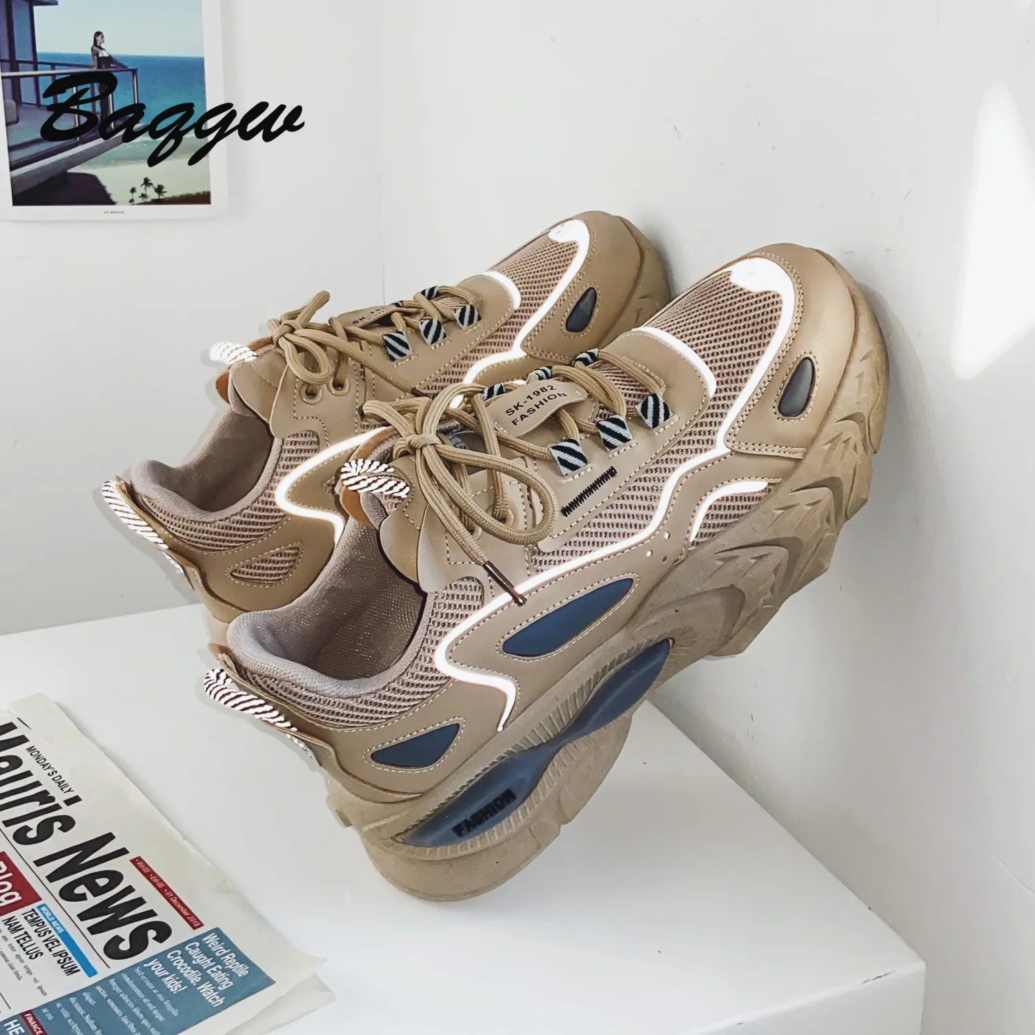2021 New Color Blocking Korean Fashion Men's Casual Shoes Running Thick Bottom Air Cushion Lightweight Sports Shoes Breathable
2021 New Color Blocking Korean Fashion Men's Casual Shoes Running Thick Bottom Air Cushion Lightweight Sports Shoes Breathable