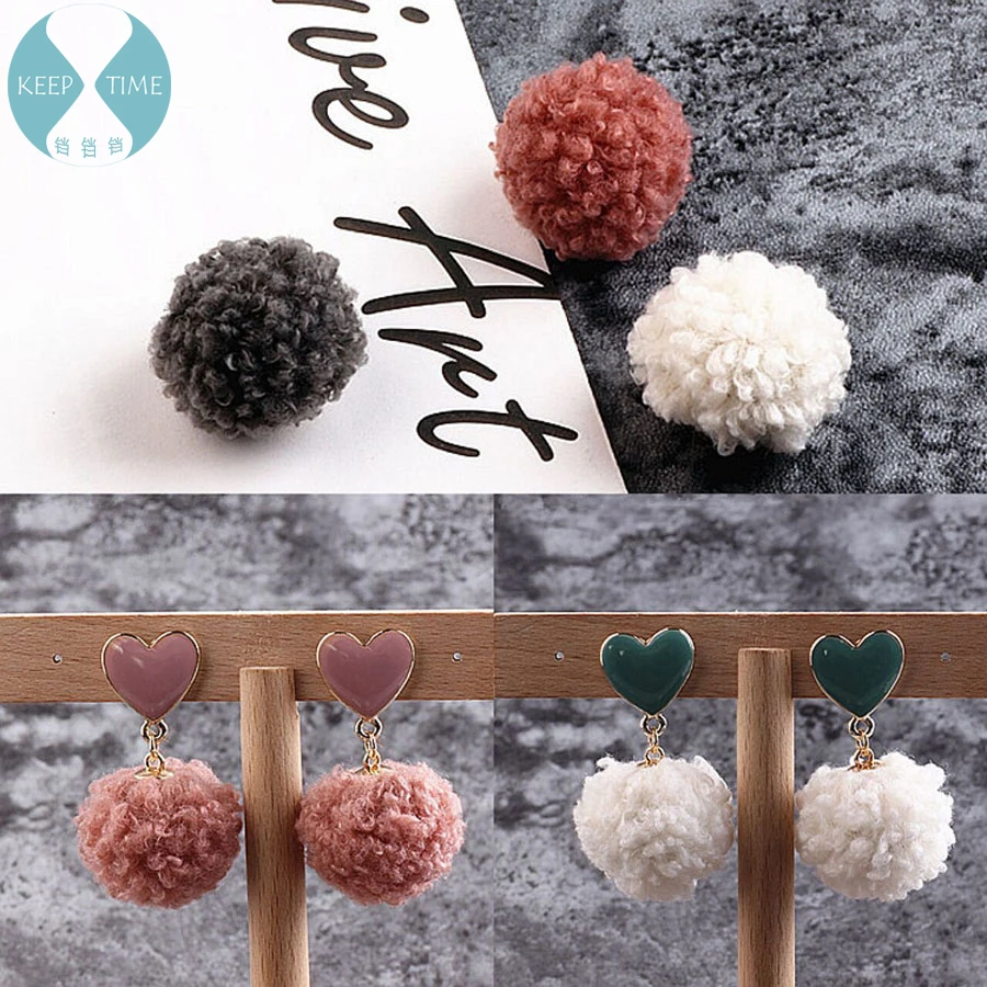 DIY handmade jewelry accessories lamb hair ball hanging with autumn and winter models earrings material pendant
DIY handmade jewelry accessories lamb hair ball hanging with autumn and winter models earrings material pendant