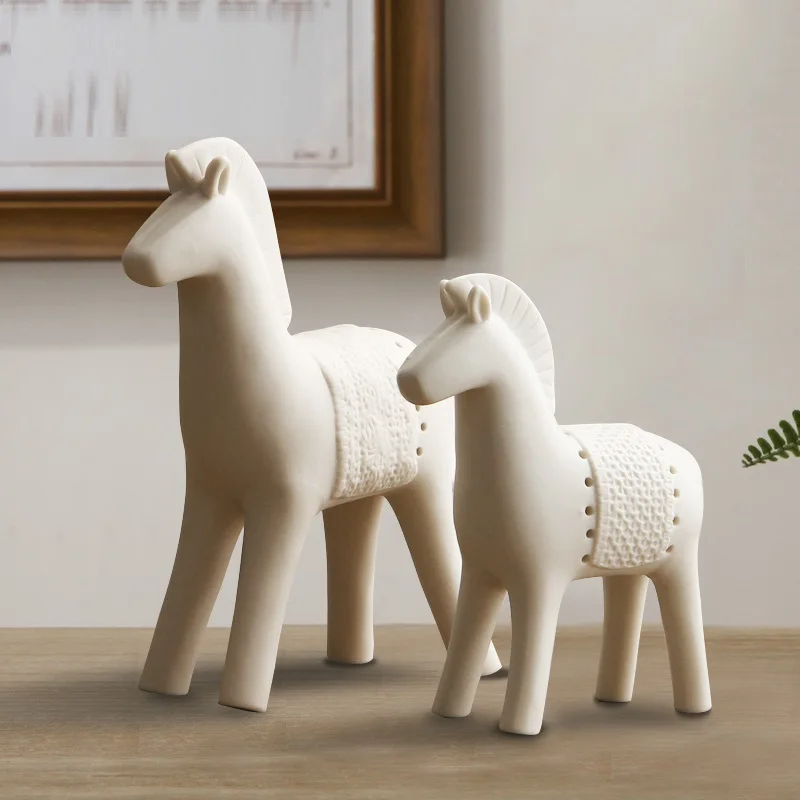 Ceramic Horse Statue Modern Nordic Style Animal Table Piece Home Decoration Creative Art Ornament House Decor
Ceramic Horse Statue Modern Nordic Style Animal Table Piece Home Decoration Creative Art Ornament House Decor