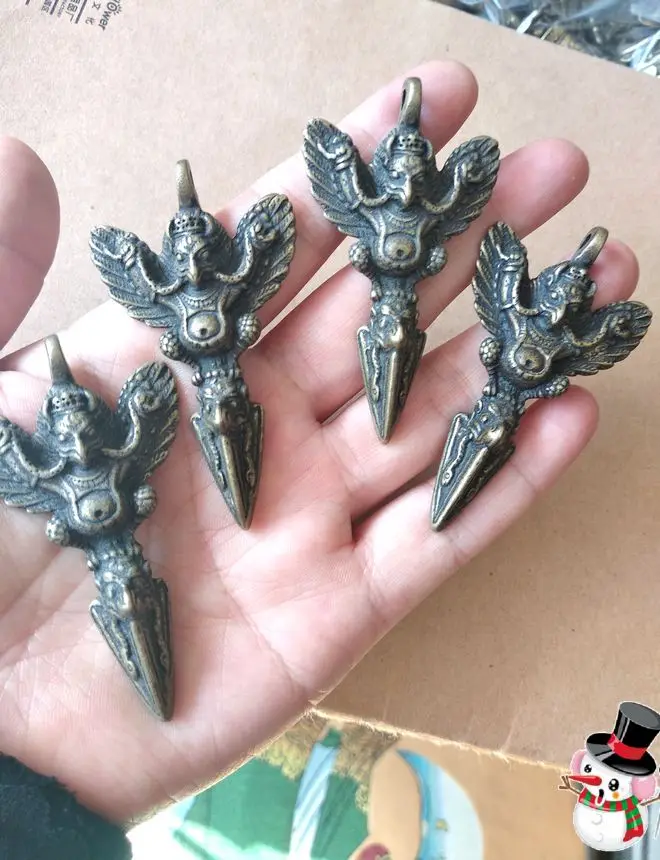 4 Old Amulet lar numen statuary Hanging Pendant Exorcise spirit mascot Bless heavenliness
4 Old Amulet lar numen statuary Hanging Pendant Exorcise spirit mascot Bless heavenliness