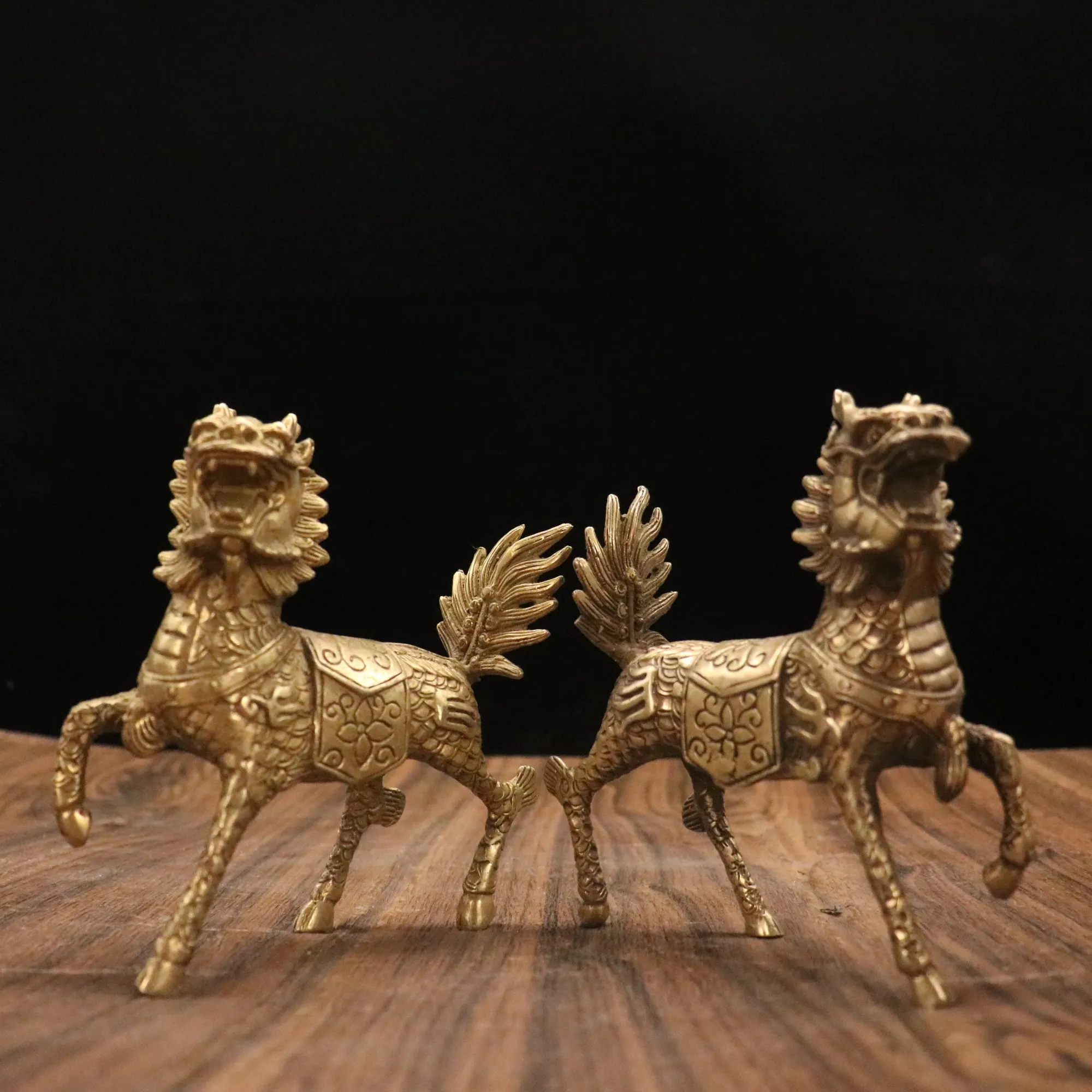 8"Tibetan Temple Collection Old Bronze Patina Kylin Unicorn Statue A Pair Amass wealth Ornaments Town House Exorcism
8"Tibetan Temple Collection Old Bronze Patina Kylin Unicorn Statue A Pair Amass wealth Ornaments Town House Exorcism