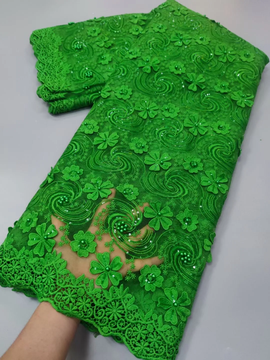 (5yards/pc) Latest beaded French net lace with beautiful 3D embroidery fresh green African tulle lace for party dress FLO011
(5yards/pc) Latest beaded French net lace with beautiful 3D embroidery fresh green African tulle lace for party dress FLO011