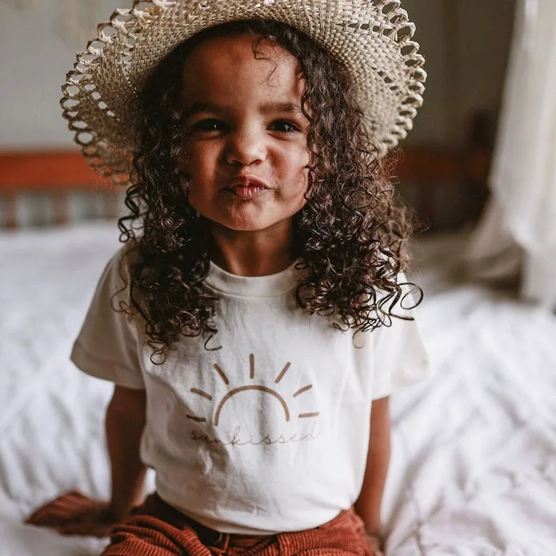 New Summer Children T-Shirt Boys And Girls White Tees Cotton Soft Short Sleeve Letter Sweatshirt Kids Children Clothes
New Summer Children T-Shirt Boys And Girls White Tees Cotton Soft Short Sleeve Letter Sweatshirt Kids Children Clothes