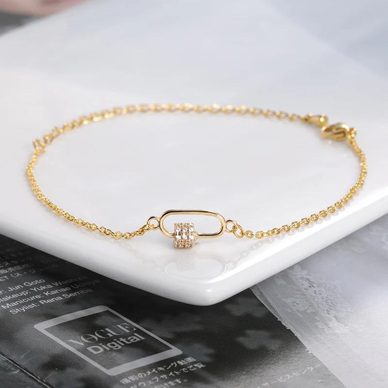 Unique Geometric Paper Clip Safety Pin Charm Bracelet for Women Sparkling Cubic Zirconia Stainless Steel Cylinder Tube Jewelry 
Unique Geometric Paper Clip Safety Pin Charm Bracelet for Women Sparkling Cubic Zirconia Stainless Steel Cylinder Tube Jewelry