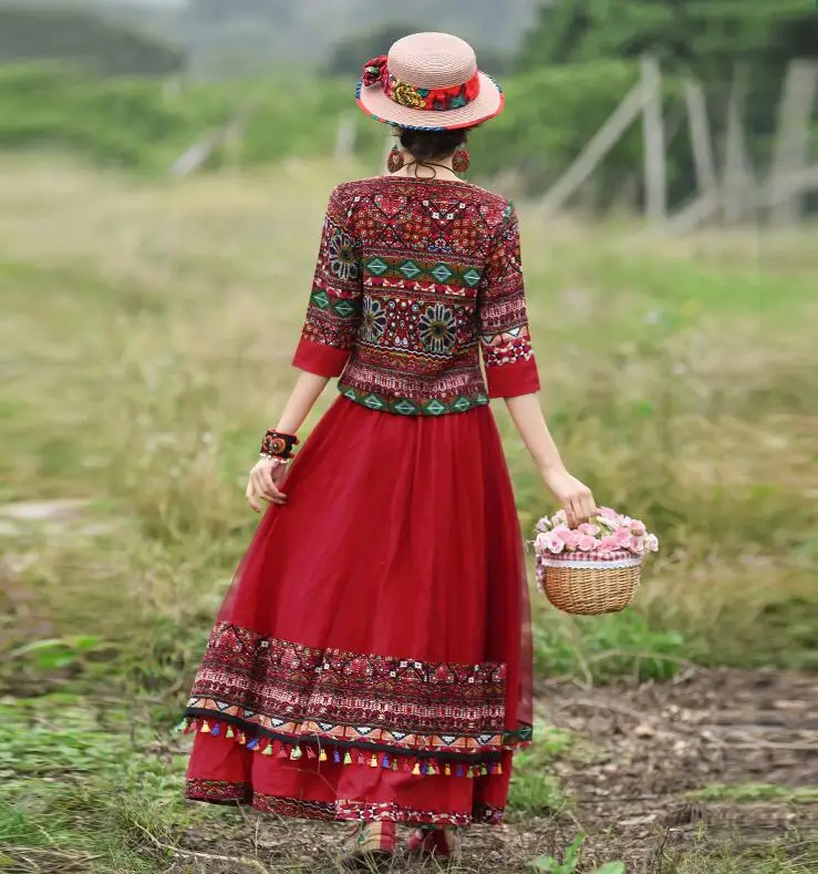 Mesh tassel skirt red suit in spring and Autumn Holiday national style two piece women's wear new cotton and hemp top
Mesh tassel skirt red suit in spring and Autumn Holiday national style two piece women's wear new cotton and hemp top