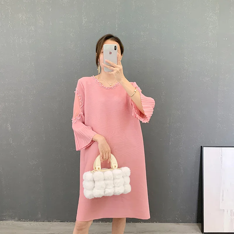 Pleated Dress 2022 Spring And Summer New Large A-line Bottomed Skirt Shows Thin Foreign Style Skirt Crimped Women's Dress
Pleated Dress 2022 Spring And Summer New Large A-line Bottomed Skirt Shows Thin Foreign Style Skirt Crimped Women's Dress