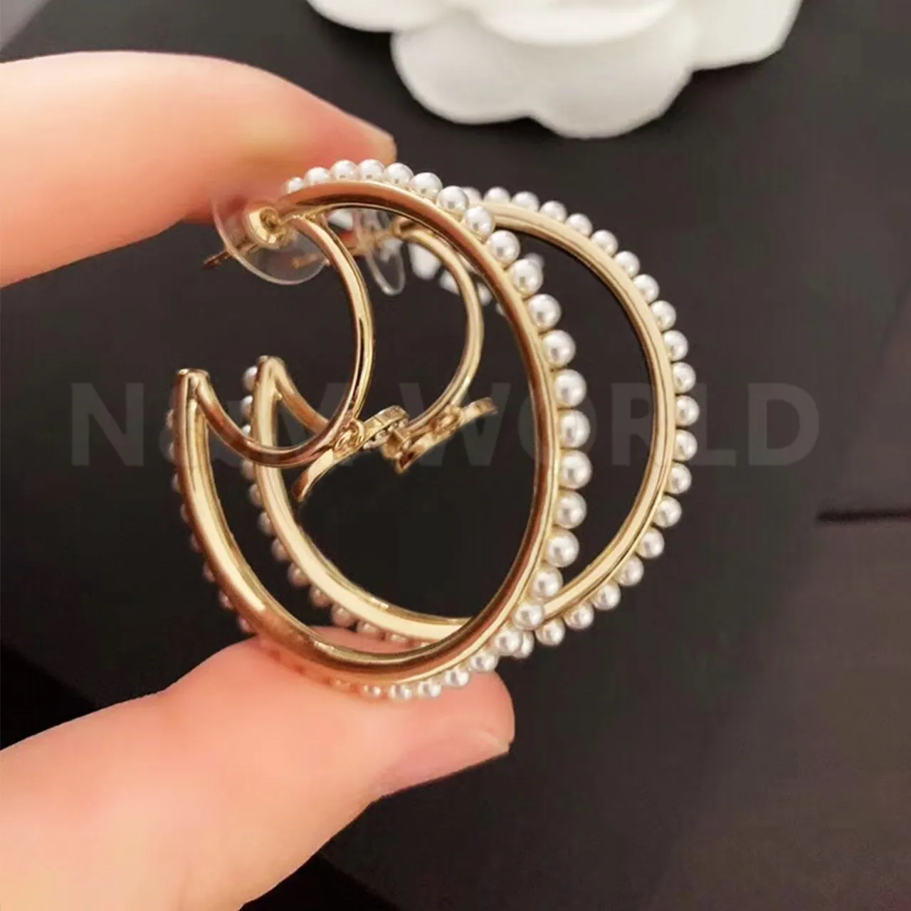 Jewelry&Accessories Inlaid Pearl And Gorgeous Hollow Moon Shaped Earring Inlaid Color Zircon Earring Women's Party Gift
Jewelry&Accessories Inlaid Pearl And Gorgeous Hollow Moon Shaped Earring Inlaid Color Zircon Earring Women's Party Gift