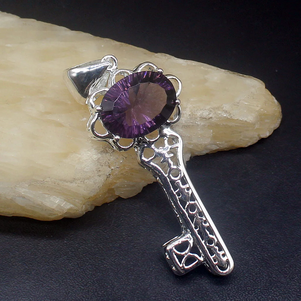 Fashion Jewelry Unique Genuine 925 Silver Purple Amethyst Key Design Pure Pendant Necklace Gifts for Women Girls 20213971
Fashion Jewelry Unique Genuine 925 Silver Purple Amethyst Key Design Pure Pendant Necklace Gifts for Women Girls 20213971