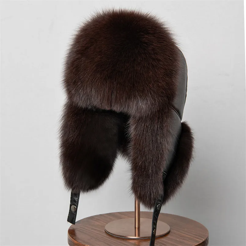 Real Silver Fox Fur Hats Men's Trapper Hats With Brim Genuine Leather Russian Cossack Trapper Racoon Winter Bomber Caps
Real Silver Fox Fur Hats Men's Trapper Hats With Brim Genuine Leather Russian Cossack Trapper Racoon Winter Bomber Caps