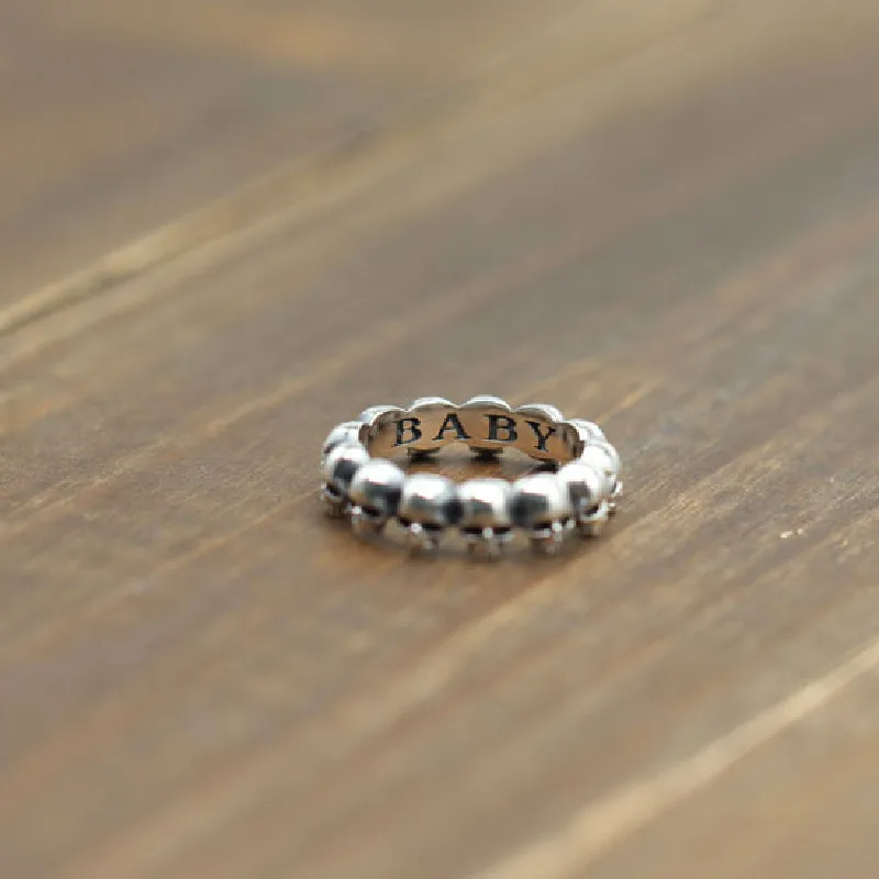 S925 Sterling Silver Personality Couple Model Skull Closed Ring Thai Silver Jewelry Retro Trendy Street Style Ring
S925 Sterling Silver Personality Couple Model Skull Closed Ring Thai Silver Jewelry Retro Trendy Street Style Ring