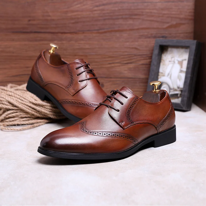 High Quality mens casual luxury brand dress shoes fashion Brock carved leather men's soft sole comfortable breathable British
High Quality mens casual luxury brand dress shoes fashion Brock carved leather men's soft sole comfortable breathable British