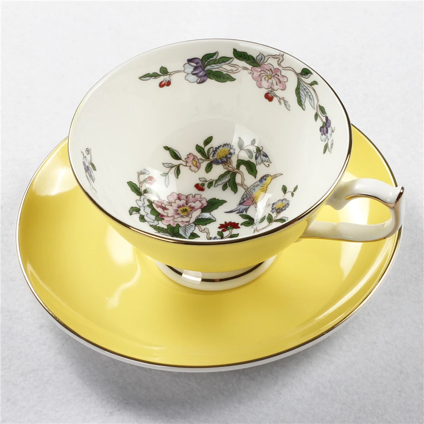 England Porcelain Coffee Cup Vintage Flower Ceramic Cups And Saucers Set Countryside Style Tea Cup Afetrnoon Tea Party Drinkware
England Porcelain Coffee Cup Vintage Flower Ceramic Cups And Saucers Set Countryside Style Tea Cup Afetrnoon Tea Party Drinkware