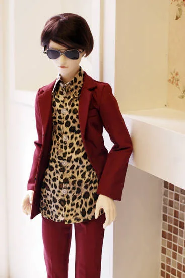 1/4 1/3 scale BJD clothes Red Suit coat + shirt + pants for BJD doll accessories ID72,without doll,shoes,wig and other A0816
1/4 1/3 scale BJD clothes Red Suit coat + shirt + pants for BJD doll accessories ID72,without doll,shoes,wig and other A0816