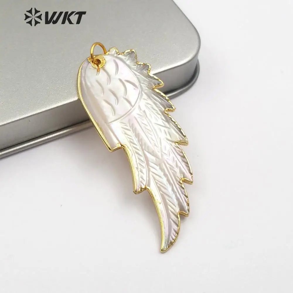 WT-P853 Wholesale 10pcs abalone shell pendant gold trim pendant jewelry mixed color shell wing feather pendants in match
WT-P853 Wholesale 10pcs abalone shell pendant gold trim pendant jewelry mixed color shell wing feather pendants in match