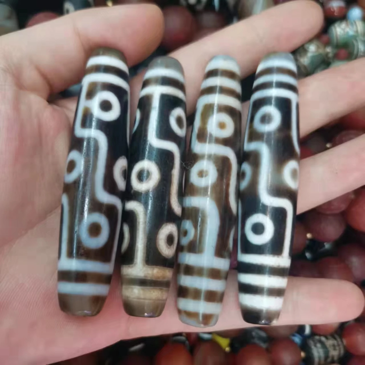 1pcs/lot Natural Special Taiwan Penetrating Nine-Eyed Dzi Agate Extended tuba Preferred Pretty White black brown jewelry taki
1pcs/lot Natural Special Taiwan Penetrating Nine-Eyed Dzi Agate Extended tuba Preferred Pretty White black brown jewelry taki