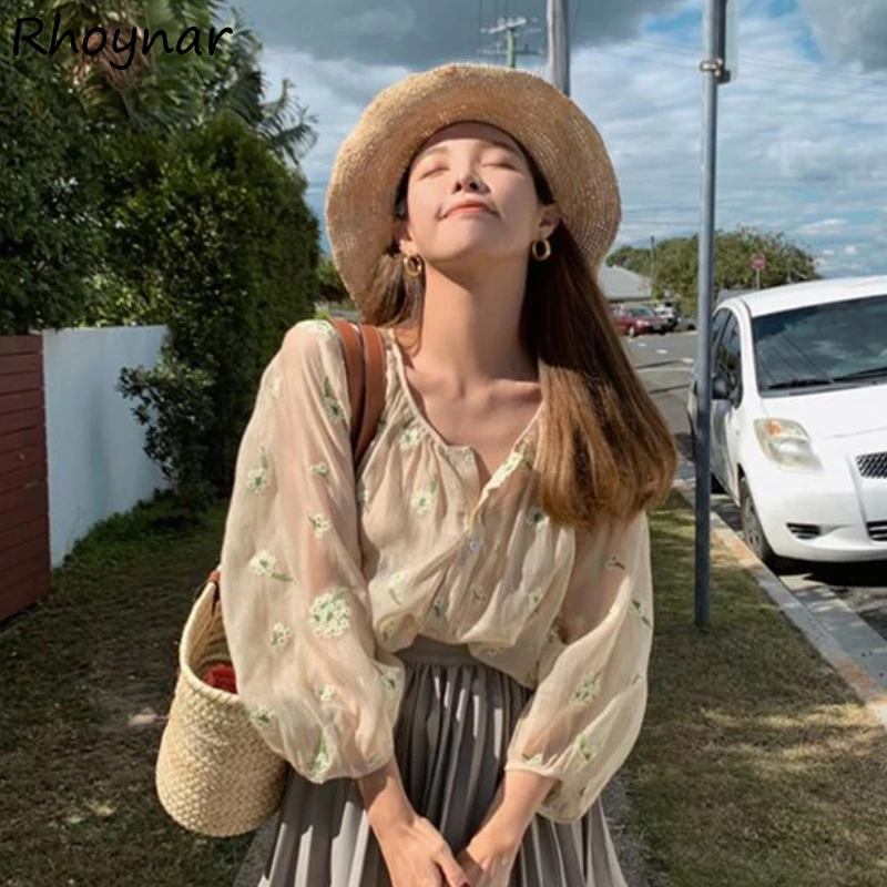 Blouse Women Summer Embroidery Fashion Sun-protection Floral Casual Loose long sleeve Single Breasted Sweet Cozy Thin Ulzzang
Blouse Women Summer Embroidery Fashion Sun-protection Floral Casual Loose long sleeve Single Breasted Sweet Cozy Thin Ulzzang