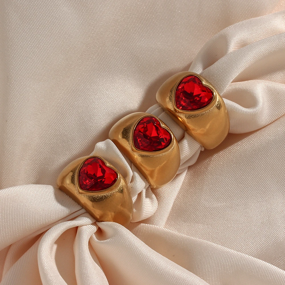2021 Romantic Simple Red Heart-shaped Ring Gold Plated 316L Stainless Steel Rings For Women Waterproof Jewelry Gift
2021 Romantic Simple Red Heart-shaped Ring Gold Plated 316L Stainless Steel Rings For Women Waterproof Jewelry Gift