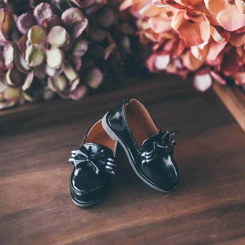 BJD doll shoes are suitable for 1 / 4 Fashion chocolate bow small leather shoes with black dark doll accessories
BJD doll shoes are suitable for 1 / 4 Fashion chocolate bow small leather shoes with black dark doll accessories