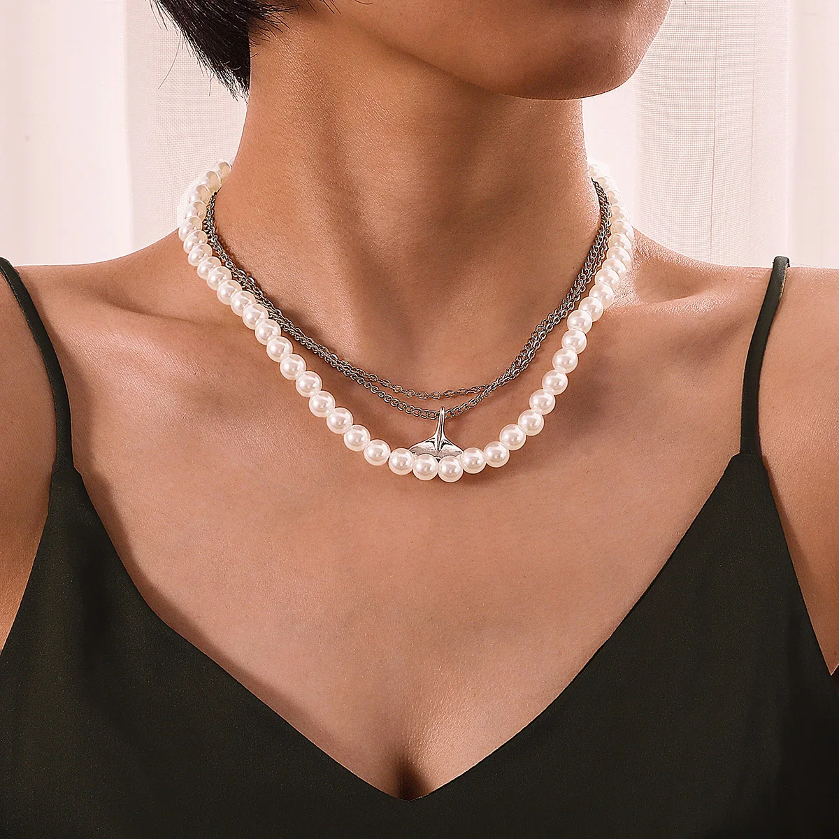 Fashion casual women pearl necklace double necklace Bridal wedding jewelry Female student beauty accessories Pendant necklace
Fashion casual women pearl necklace double necklace Bridal wedding jewelry Female student beauty accessories Pendant necklace