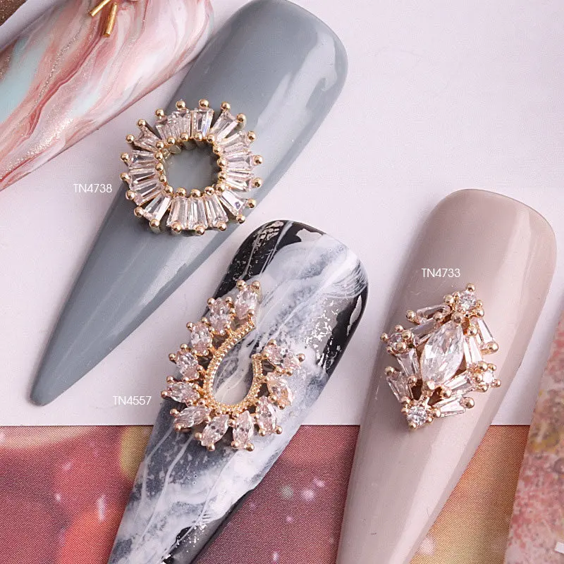 5pcs/lot 3D Luxury Round Flower Alloy Zircon Nail Art Crystal metal rhinestone nails accessories DIY Nail art Decoration charms
5pcs/lot 3D Luxury Round Flower Alloy Zircon Nail Art Crystal metal rhinestone nails accessories DIY Nail art Decoration charms