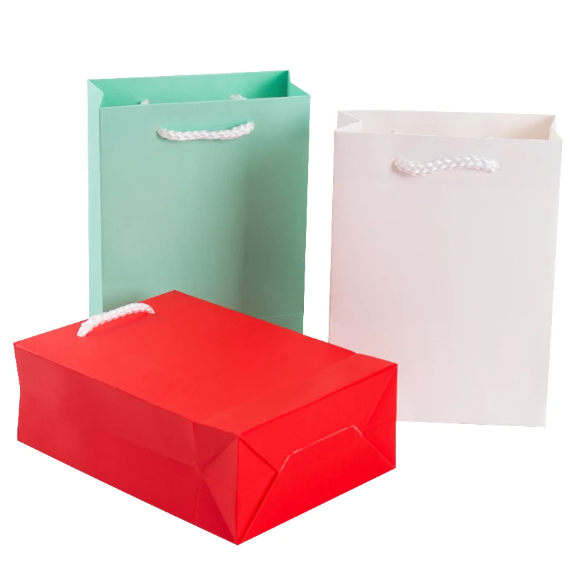 10 Pcs/lot Small Gift Bag With Handles Decoration Paper Gift Bag For Jewelry Birthday Decoration Event Party Supply 3 colors
10 Pcs/lot Small Gift Bag With Handles Decoration Paper Gift Bag For Jewelry Birthday Decoration Event Party Supply 3 colors