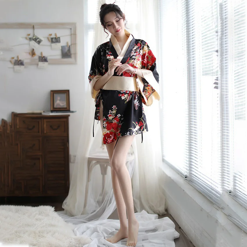 Vintage Floral Print Kimono 2021 News Japanese Style Night Gown Yukata Dress for Women Yukata Asian Clothes Sexy Split Summer
Vintage Floral Print Kimono 2021 News Japanese Style Night Gown Yukata Dress for Women Yukata Asian Clothes Sexy Split Summer