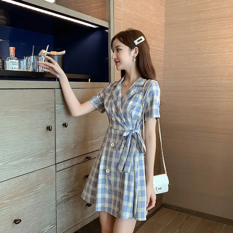 2020 New Spring Autumn Women Plaid Dress Bow Wrap Button Short Sleeve High Waist Office Lady Casual Dresses One Piece
2020 New Spring Autumn Women Plaid Dress Bow Wrap Button Short Sleeve High Waist Office Lady Casual Dresses One Piece