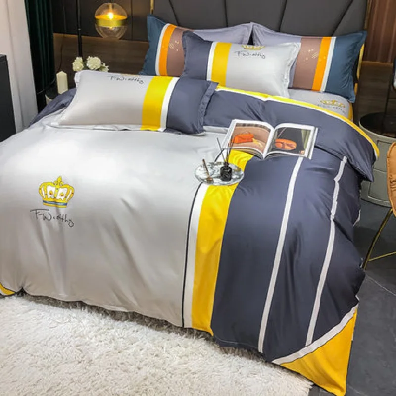New Light Luxury Vertical Stripe Ice Four Piece Set Summer Quilt Cover Bed Monofilament Sliding Nordic Style Bedding 4 Sets
New Light Luxury Vertical Stripe Ice Four Piece Set Summer Quilt Cover Bed Monofilament Sliding Nordic Style Bedding 4 Sets