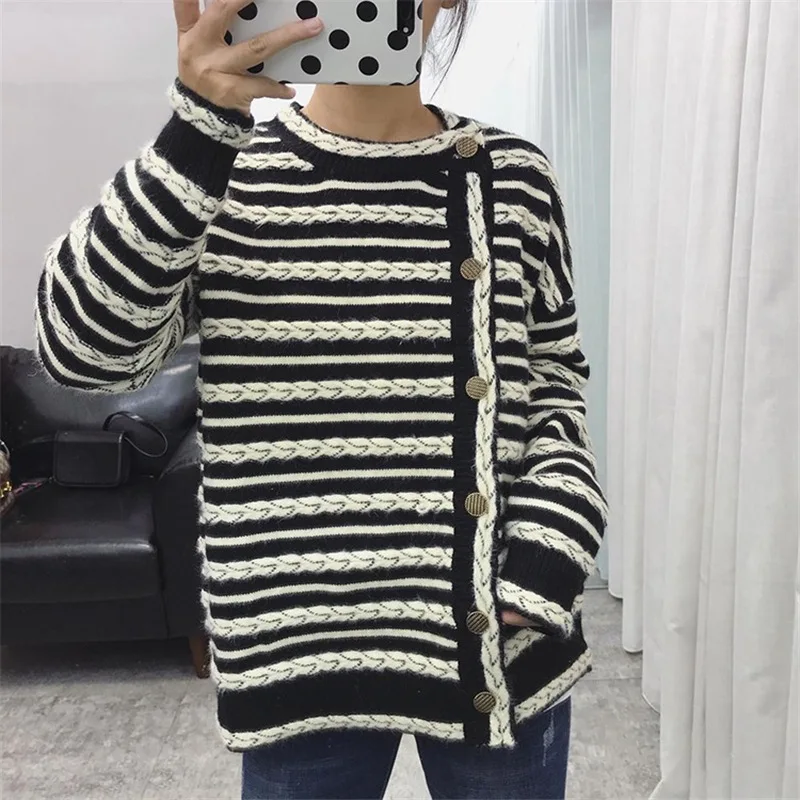 2021 Autumn Women Cardigans Coat Irregular Single-breasted Stripe Kint Sweater Vintage Casual Cardigans Femme Sweaters Outwear
2021 Autumn Women Cardigans Coat Irregular Single-breasted Stripe Kint Sweater Vintage Casual Cardigans Femme Sweaters Outwear