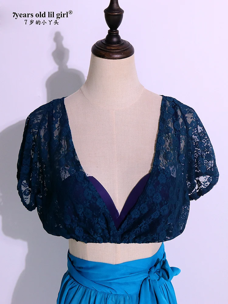 Dance Dress Belly Dance suit Short Sleeve New Korean Lace England Deep V Collar jacket Brand DDB40
Dance Dress Belly Dance suit Short Sleeve New Korean Lace England Deep V Collar jacket Brand DDB40