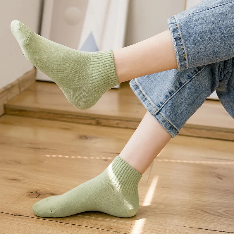 1 пара женских коротких носков-трубочек с героями мультфильмов, универсальные женские осенние дышащие 12 цветов, однотонные повседневные носки-лодочки до щиколотки
1 пара женских коротких носков-трубочек с героями мультфильмов, универсальные женские осенние дышащие 12 цветов, однотонные повседневные носки-лодочки до щиколотки