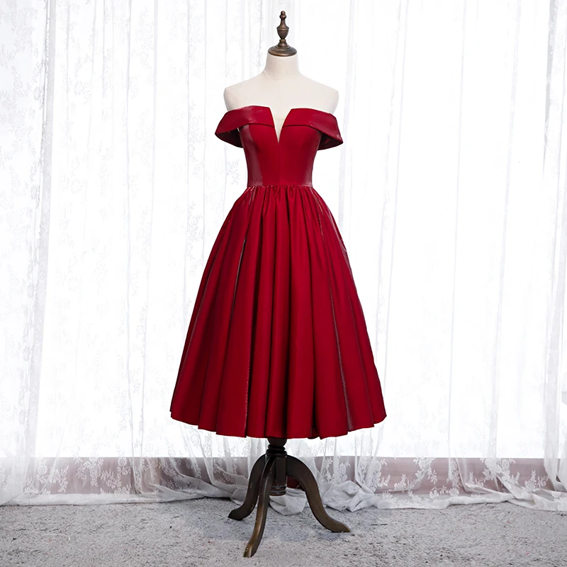 Burgundy Boat Neck Prom Dress Vintage Simple Elegant Lace Up Off The Shoulder for Women 2020 Pleat A-Line Party Prom Gown B271
Burgundy Boat Neck Prom Dress Vintage Simple Elegant Lace Up Off The Shoulder for Women 2020 Pleat A-Line Party Prom Gown B271