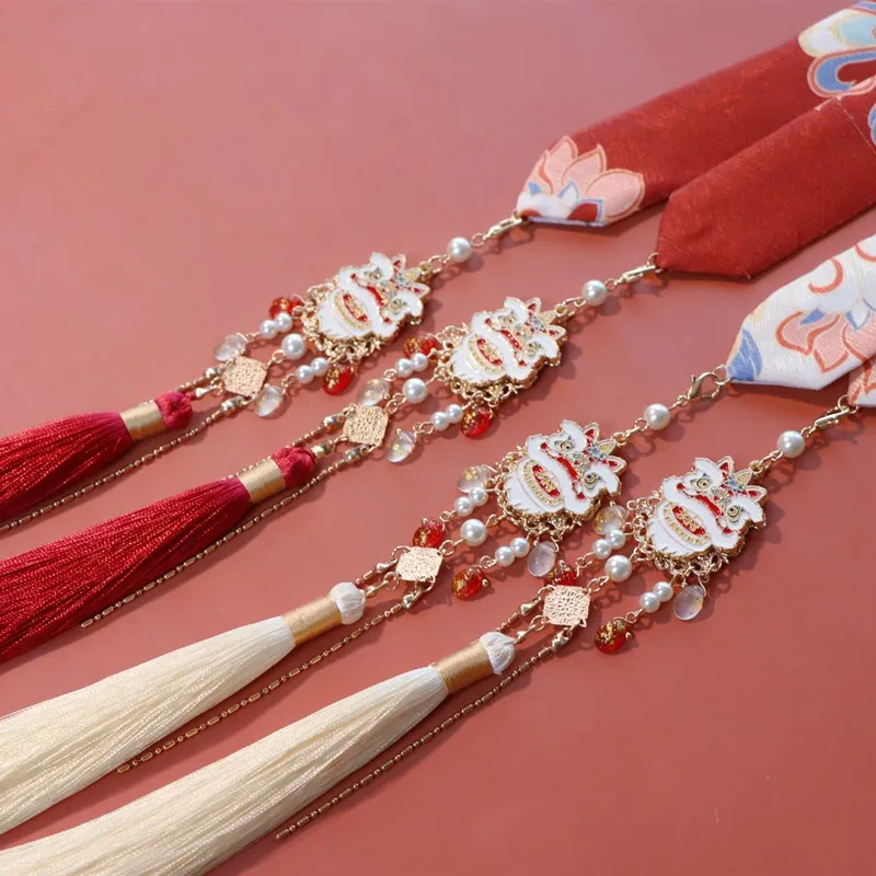Маленький лев, Оригинальный новогодний пояс для волос с кисточками Hanfu, античный головной убор, подвеска для волос Hanfu аксессуары-кисточки
Маленький лев, Оригинальный новогодний пояс для волос с кисточками Hanfu, античный головной убор, подвеска для волос Hanfu аксессуары-кисточки