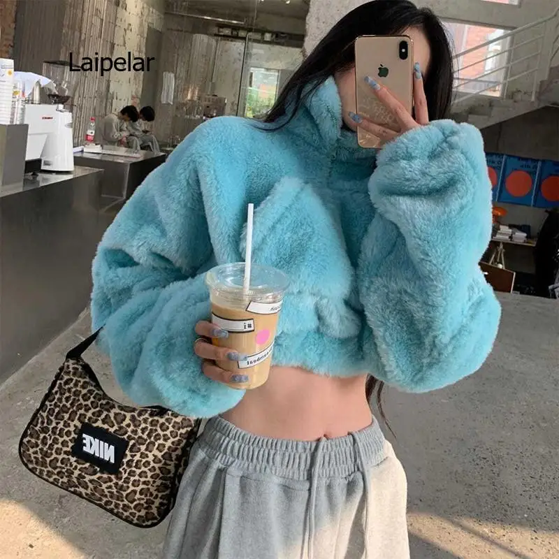 Blue Short Lamb Wool Stand Collar Fleece -Lined Thickened Midriff-Baring Sweatshirt Women 's Top Korean Fashion
Blue Short Lamb Wool Stand Collar Fleece -Lined Thickened Midriff-Baring Sweatshirt Women 's Top Korean Fashion