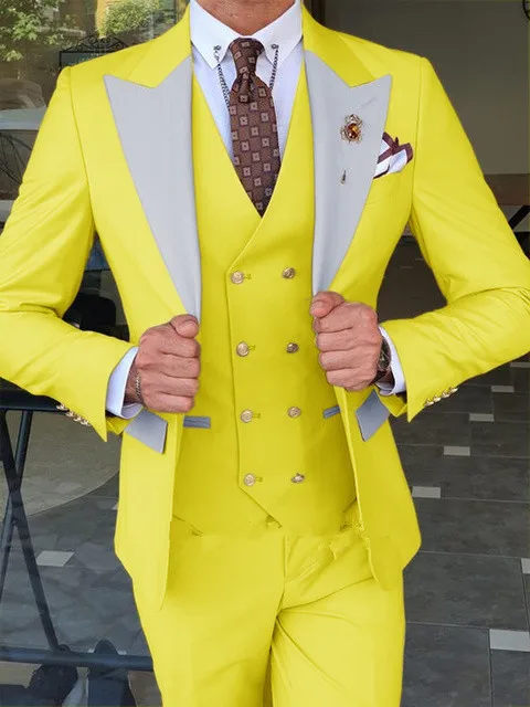 2021 Yellow Costume Homme Men Suits 3 Pieces Gold Buttons Slim Fit Suits Groom Tuxedos Terno Wedding Blazer (Jacket+Pants+Vest)
2021 Yellow Costume Homme Men Suits 3 Pieces Gold Buttons Slim Fit Suits Groom Tuxedos Terno Wedding Blazer (Jacket+Pants+Vest)