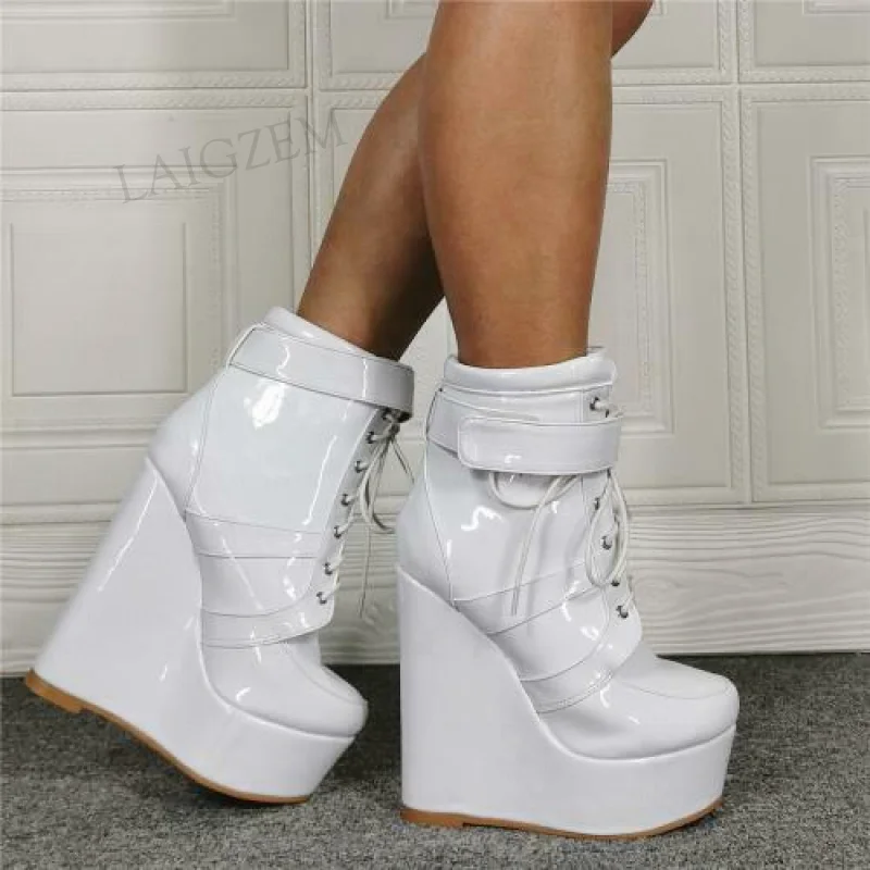 BERZIMER Platform Wedges Women Ankle Boots Shiny White Booties Height Increase Botas Ladie Shoes Woman Large Size 41 42 50 52
BERZIMER Platform Wedges Women Ankle Boots Shiny White Booties Height Increase Botas Ladie Shoes Woman Large Size 41 42 50 52