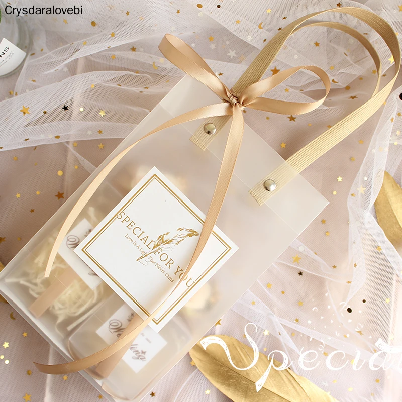 10pcs Candy Bag Transparent Gift Bags with Handle Packaging PVC Wedding Favors for Guests Birthday Baby Shower Party Decoration
10pcs Candy Bag Transparent Gift Bags with Handle Packaging PVC Wedding Favors for Guests Birthday Baby Shower Party Decoration