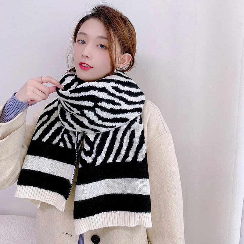 Imitation Cashmere Fashion Women Vintage Zebra pattern Print Winter Scarf Warm Casual Knitted Wild Female Thick Long Wrap Shawl
Imitation Cashmere Fashion Women Vintage Zebra pattern Print Winter Scarf Warm Casual Knitted Wild Female Thick Long Wrap Shawl