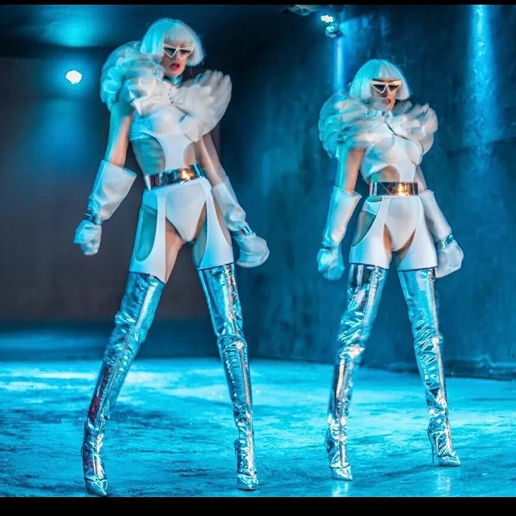 Stage Performance Costumes Nightclub Female Singer White Jumpsuit Suit Gogo Dancer Festival Clothing Silver Boot Cover
Stage Performance Costumes Nightclub Female Singer White Jumpsuit Suit Gogo Dancer Festival Clothing Silver Boot Cover
