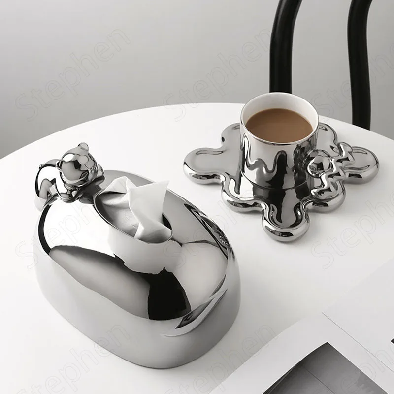 Silvered Bear Ceramic Tissue Boxes Nordic Modern Animal Decorative Napkin Holder Coffee Table Desktop Paper Towel Storage Box
Silvered Bear Ceramic Tissue Boxes Nordic Modern Animal Decorative Napkin Holder Coffee Table Desktop Paper Towel Storage Box