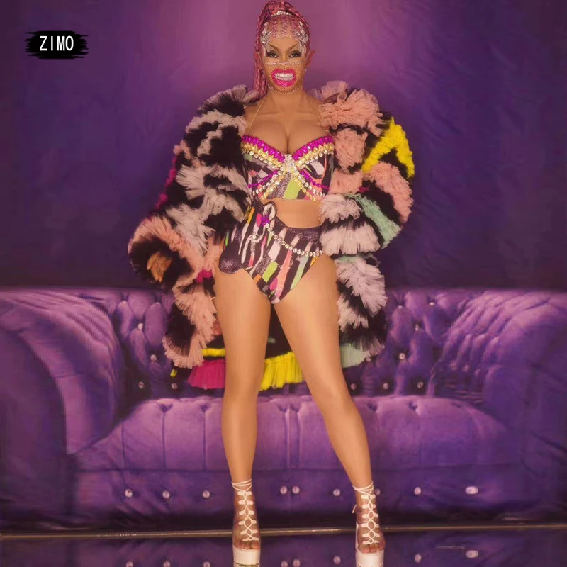 luxury graffiti big coat women underwear sets rhinestone designer festival outfit drag queen stage costume fashion nightclub bar
luxury graffiti big coat women underwear sets rhinestone designer festival outfit drag queen stage costume fashion nightclub bar