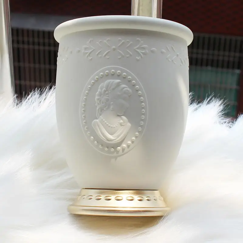 Makeup Brush Holder Bucket Rangement Desktop Storage Container White Large Candle Jar Capacity Cosmetic Box Embossed органайзер
Makeup Brush Holder Bucket Rangement Desktop Storage Container White Large Candle Jar Capacity Cosmetic Box Embossed органайзер
