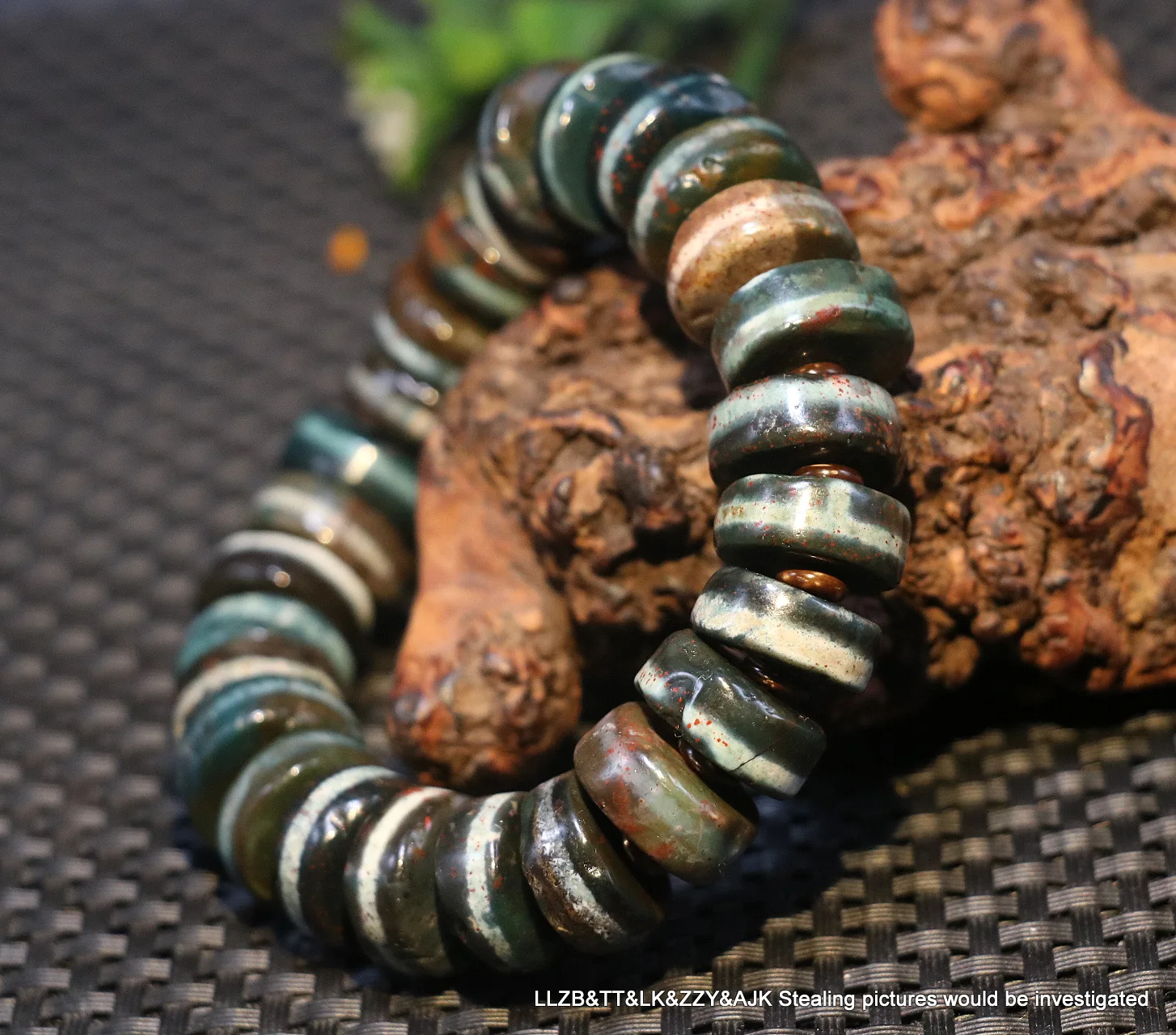 Treasure Unique Ultra 5A Energy Tibetan Agate Cinnabar Dots dZi Bead Bracelet Amulet Timestown UPD22
Treasure Unique Ultra 5A Energy Tibetan Agate Cinnabar Dots dZi Bead Bracelet Amulet Timestown UPD22