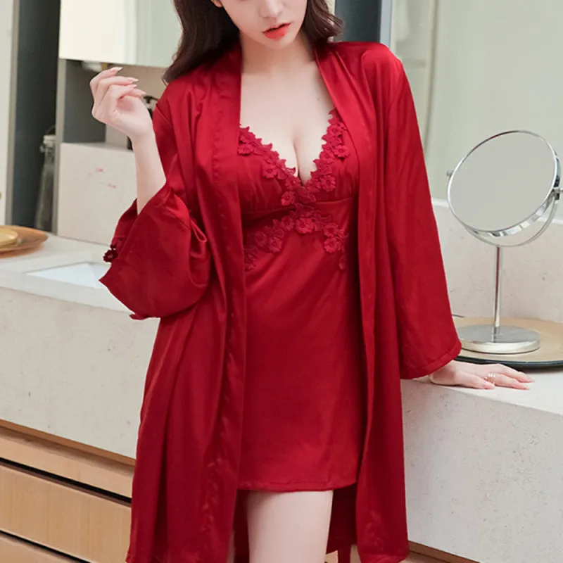 2020 Ladies Nightgown Simulation Silk Suspenders Pajamas Female Summer Home Clothes Dresses Sexy Pajamas Bathrobe Two-piece Suit
2020 Ladies Nightgown Simulation Silk Suspenders Pajamas Female Summer Home Clothes Dresses Sexy Pajamas Bathrobe Two-piece Suit