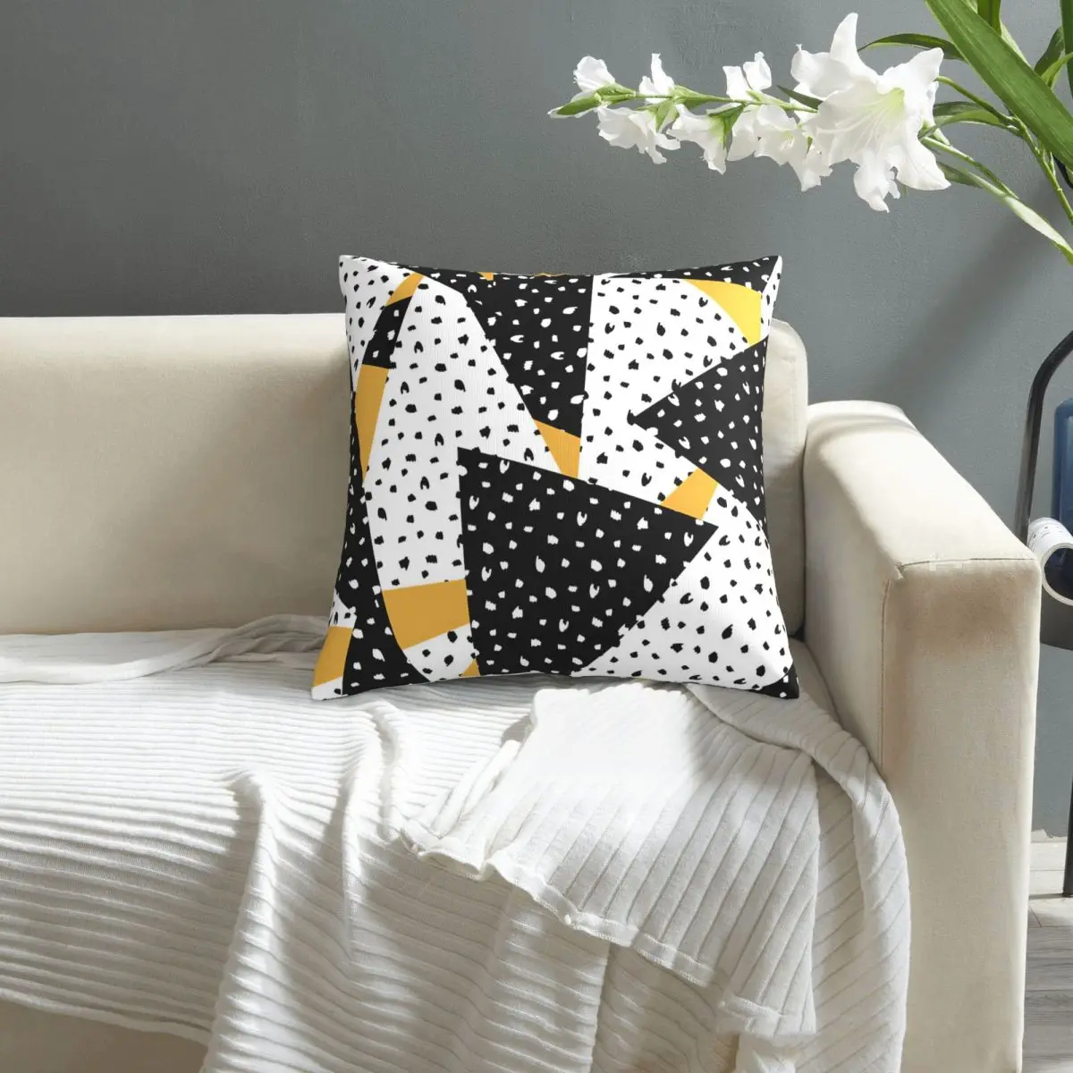 Modern Minimal Hand Drawn Dots pillowcase printed cushion cover sofa waist pillow pillow cover
Modern Minimal Hand Drawn Dots pillowcase printed cushion cover sofa waist pillow pillow cover