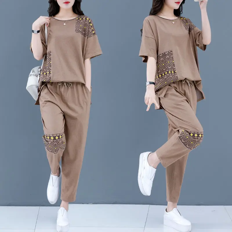 Women Summer Sportswear Set 2021Female Large Size 5XL Two Piece Set Short Sleeve Printing Leisure Two-Piece Suit Women 2PCS
Women Summer Sportswear Set 2021Female Large Size 5XL Two Piece Set Short Sleeve Printing Leisure Two-Piece Suit Women 2PCS