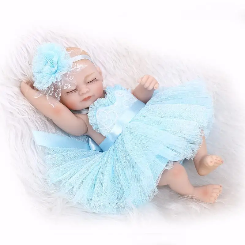 Bebes doll with Simulation baby doll is all soft glue can enter the water bath bow hairpin children's festival gift
Bebes doll with Simulation baby doll is all soft glue can enter the water bath bow hairpin children's festival gift