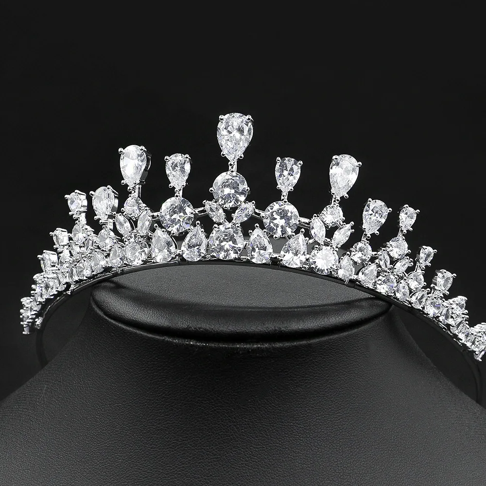HIBRIDE High Quality AAA CZ Water Drop Tiaras King Crown Wedding Women Bridal Hair Jewelry Accessories tiara de noiva C-01
HIBRIDE High Quality AAA CZ Water Drop Tiaras King Crown Wedding Women Bridal Hair Jewelry Accessories tiara de noiva C-01
