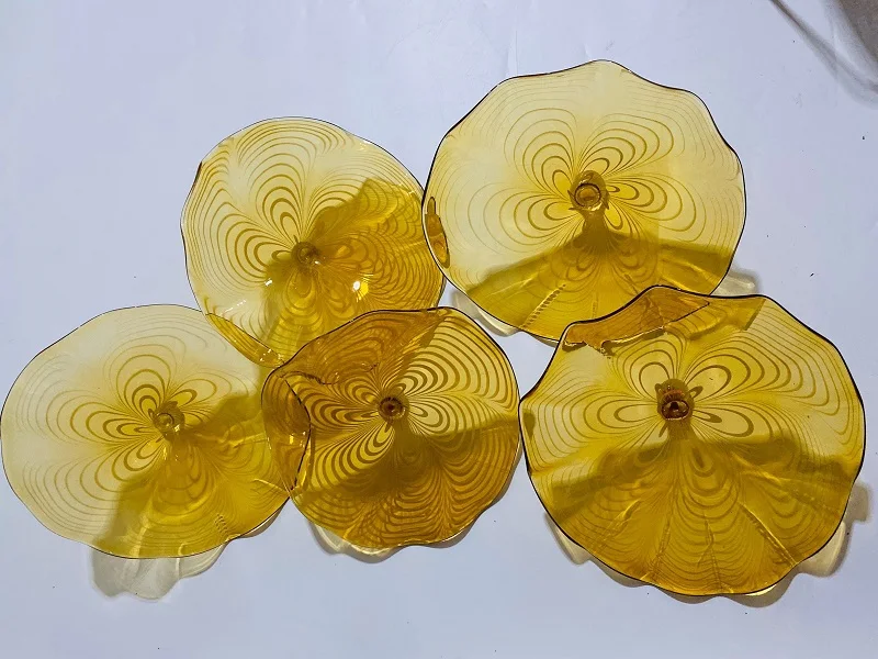 Art Decor 100% Mouth Blown Modern Decorative Glass Wall Plates Hotel Decorative Blown Glass Wall Art Plates 
Art Decor 100% Mouth Blown Modern Decorative Glass Wall Plates Hotel Decorative Blown Glass Wall Art Plates